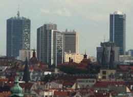 Praha-Prag aa Wolkenkratzer